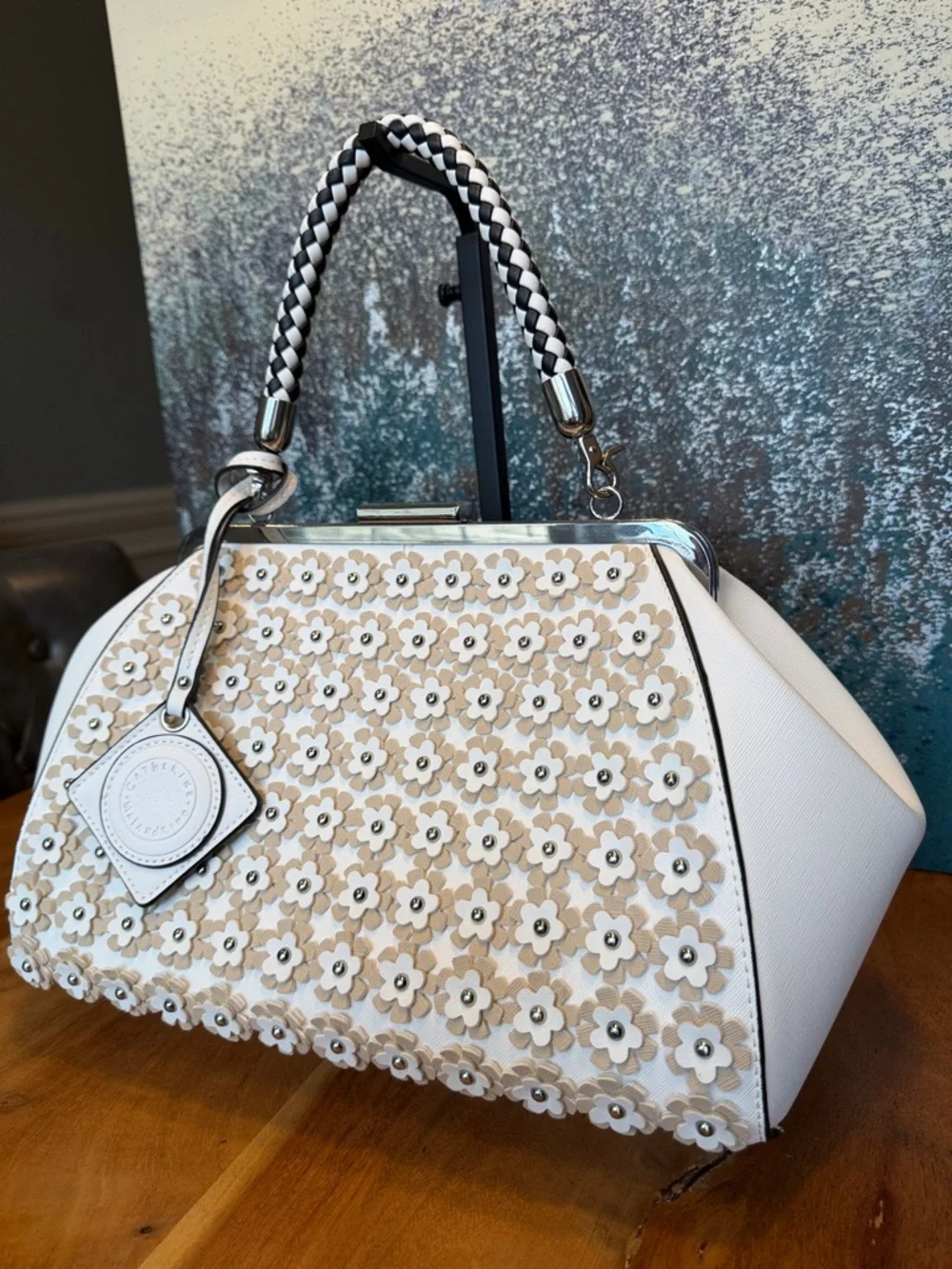 Catherine Malandrino Coquette Floral Appliqué Satchel Ivory/Tan (VGUC) - Picture 8 of 17